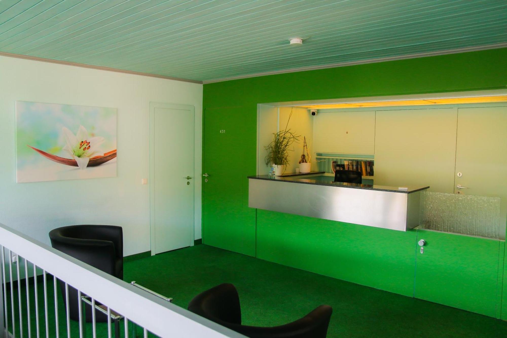 Alpha Hotel 2*